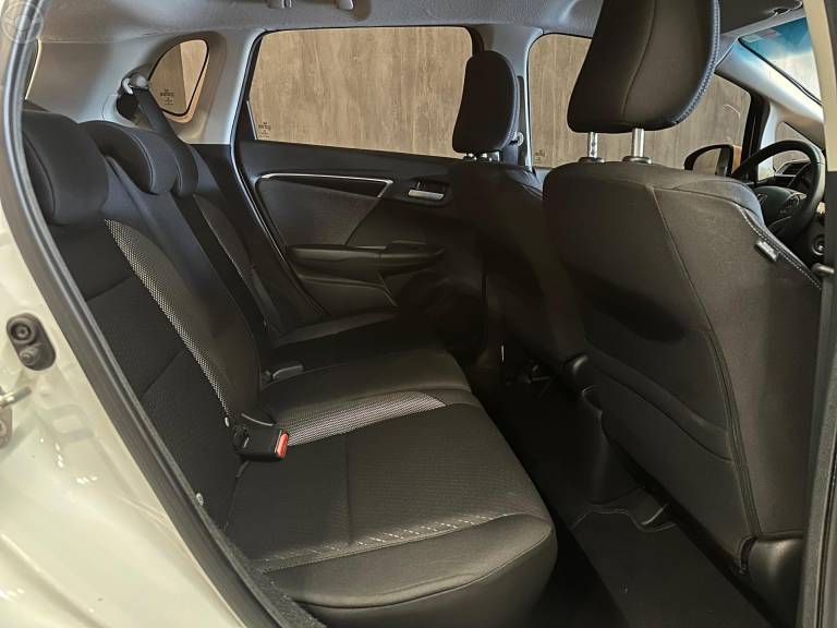 HONDA - WRV 1.5 16V FLEXONE EX CVT - 2017/2018 - BRANCA - R$ 85.900,00