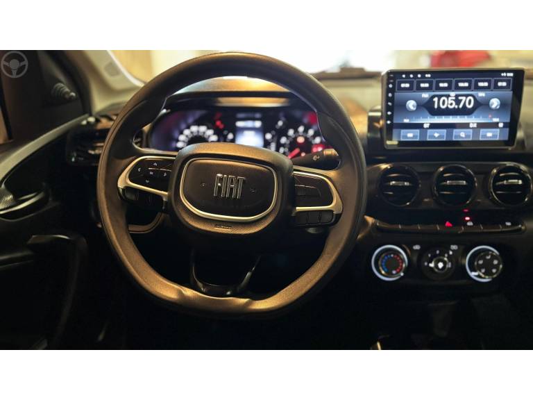 FIAT - CRONOS 1.0 FIREFLY DRIVE FLEX 4P MANUAL - 2022/2023 - BRANCA - R$ 66.900,00