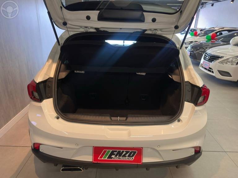 FIAT - ARGO 1.8 E.TORQ FLEX HGT AT6 - 2020/2021 - BRANCA - R$ 83.900,00