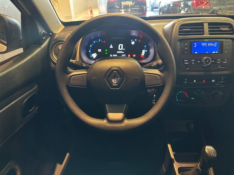 RENAULT - KWID 1.0 12V SCE FLEX ZEN MANUAL - 2021/2022 - BRANCA - R$ 51.900,00