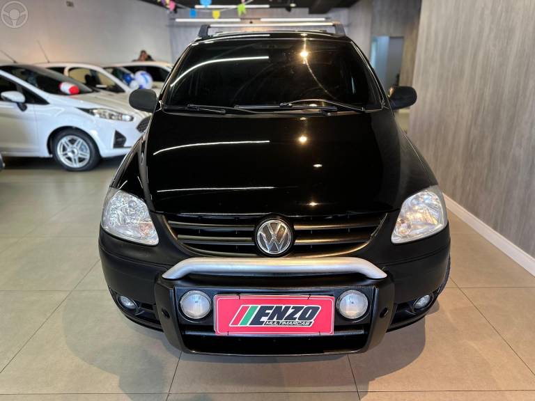 VOLKSWAGEN - CROSSFOX 1.6 MI FLEX 8V 4P MANUAL - 2006/2006 - PRETA - R$ 33.900,00