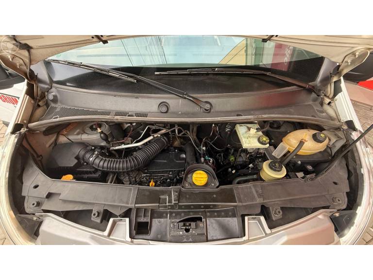 RENAULT - MASTER 2.3 DCI MINIBUS EXECUTIVE L3H2 1 16V DIESEL 4P MANUAL - 2019/2020 - BRANCA - R$ 214.900,00