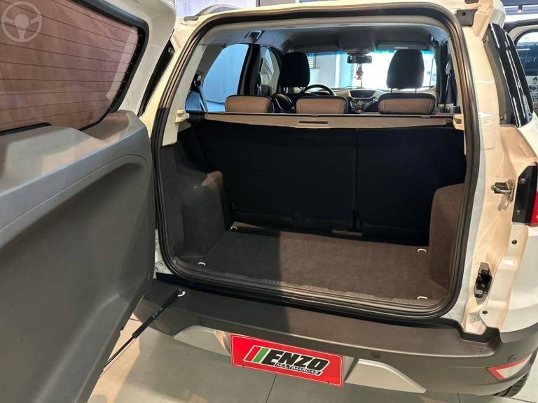 FORD - ECOSPORT 1.6 FREESTYLE 8V FLEX 4P MANUAL - 2016/2017 - BRANCA - R$ 63.900,00