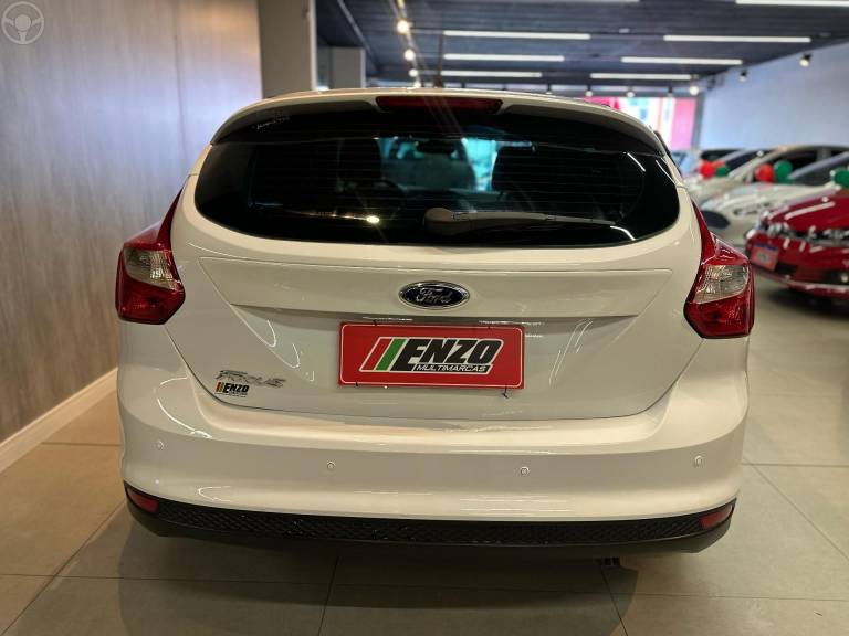FORD - FOCUS 1.6 SE 16V FLEX 4P MANUAL - 2015/2015 - BRANCA - R$ 60.900,00