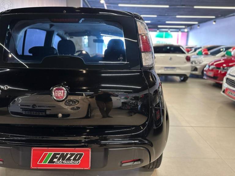FIAT - UNO 1.0 EVO ATTRACTIVE 8V FLEX 4P MANUAL - 2018/2019 - PRETA - R$ 34.900,00
