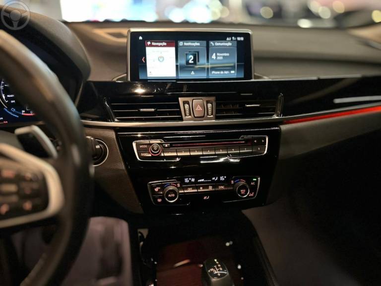 BMW - X1 2.0 16V TURBO SDRIVE20I X-LINE 4P AUTOMÁTICO - 2019/2019 - PRATA - R$ 136.900,00