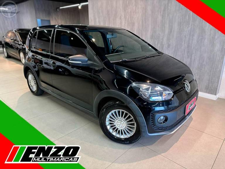 VOLKSWAGEN - UP 1.0 TRACK UP 12V FLEX 4P MANUAL - 2016/2017 - PRETA - R$ 49.900,00