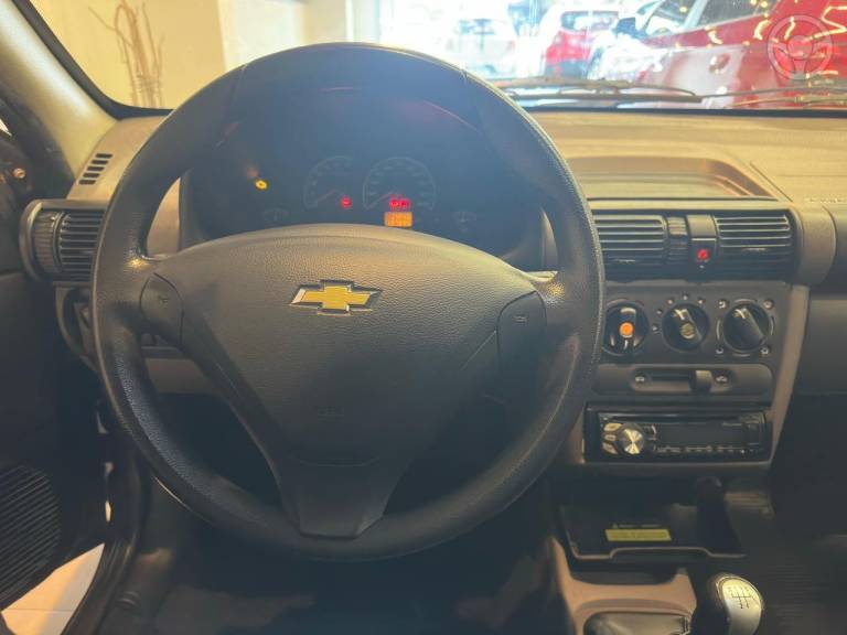 CHEVROLET - CLASSIC 1.0 VHC LS 8V FLEX 4P MANUAL - 2013/2013 - CINZA - R$ 31.900,00