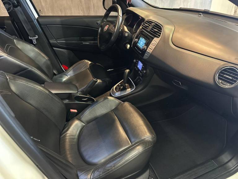 FIAT - BRAVO 1.8 SPORTING 16V FLEX 4P AUTOMATIZADO - 2016/2016 - BRANCA - R$ 58.900,00