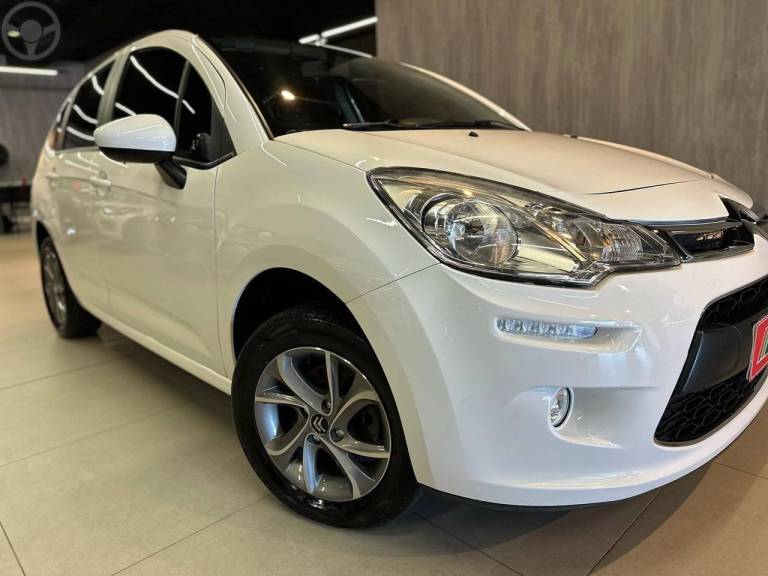 CITROËN - C3 1.5 TENDANCE 8V FLEX 4P MANUAL - 2014/2015 - BRANCA - R$ 44.900,00
