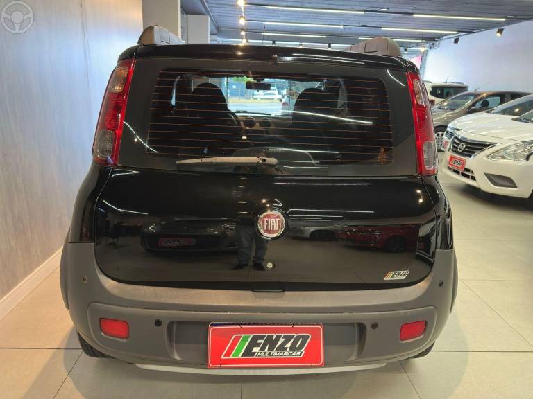 FIAT - UNO 1.0 EVO WAY 8V FLEX 4P MANUAL - 2010/2011 - PRETA - R$ 32.900,00