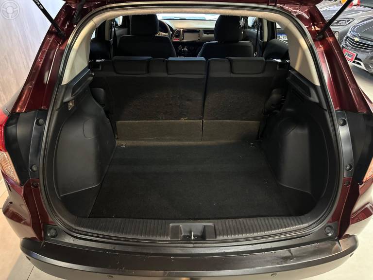 HONDA - HR-V 1.8 16V FLEX LX 4P AUTOMÁTICO - 2016/2016 - VERMELHA - R$ 86.900,00