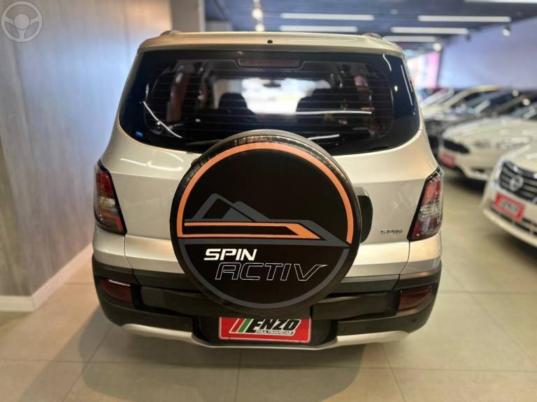 CHEVROLET - SPIN 1.8 ACTIV 8V FLEX 4P AUTOMÁTICO - 2015/2016 - PRATA - R$ 61.900,00