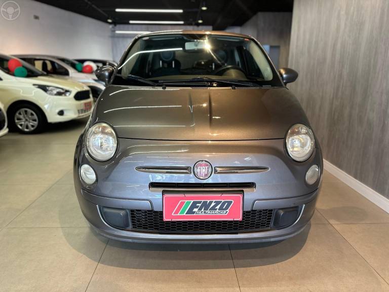 FIAT - 500 1.4 CULT 8V FLEX 2P MANUAL - 2011/2012 - CINZA - R$ 42.900,00
