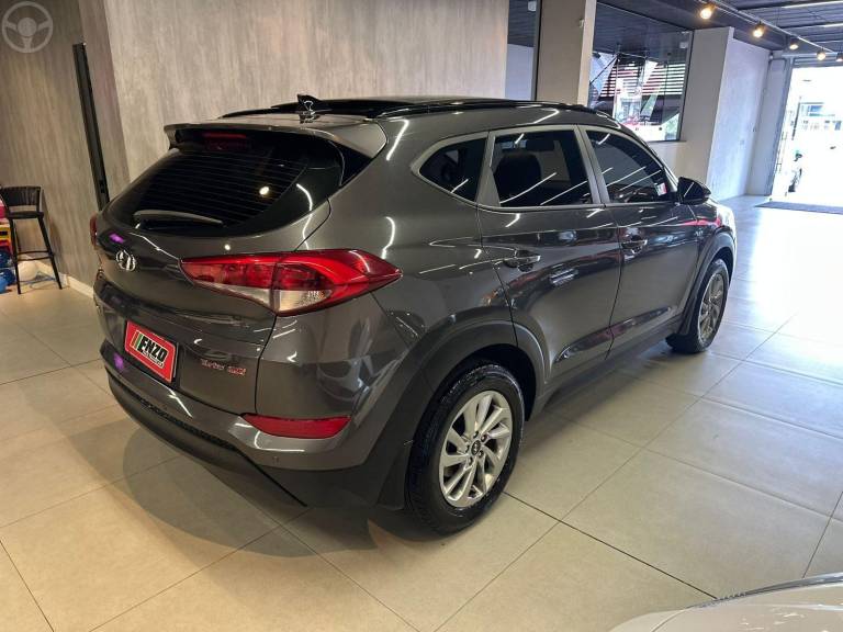 HYUNDAI - TUCSON 1.6 GLS TURBO 4P AUTOMÁTICO - 2020/2021 - CINZA - R$ 132.900,00