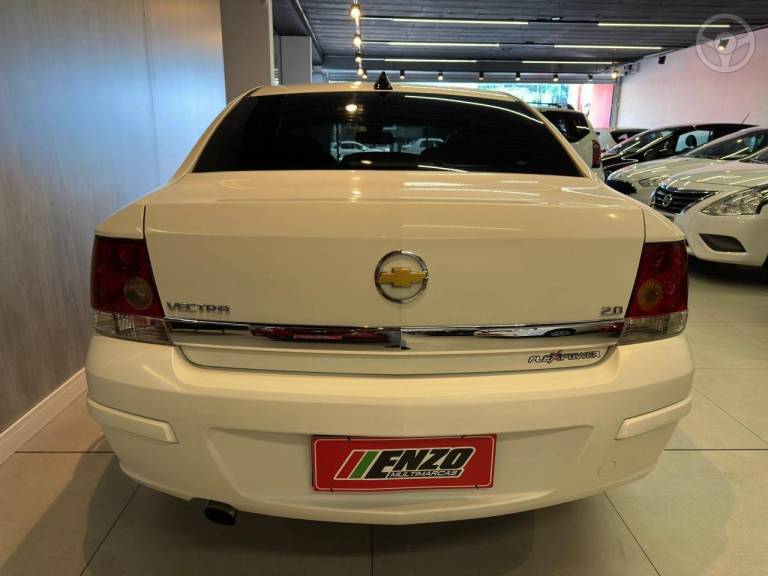 CHEVROLET - VECTRA 2.0 MPFI ELEGANCE 8V 140CV FLEX 4P MANUAL - 2006/2006 - BRANCA - R$ 36.900,00