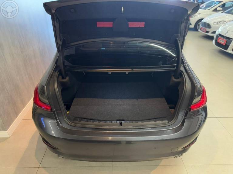 BMW - 320I 2.0 M SPORT 16V TURBO 4P AUTOMÁTICO - 2019/2020 - CINZA - R$ 199.900,00