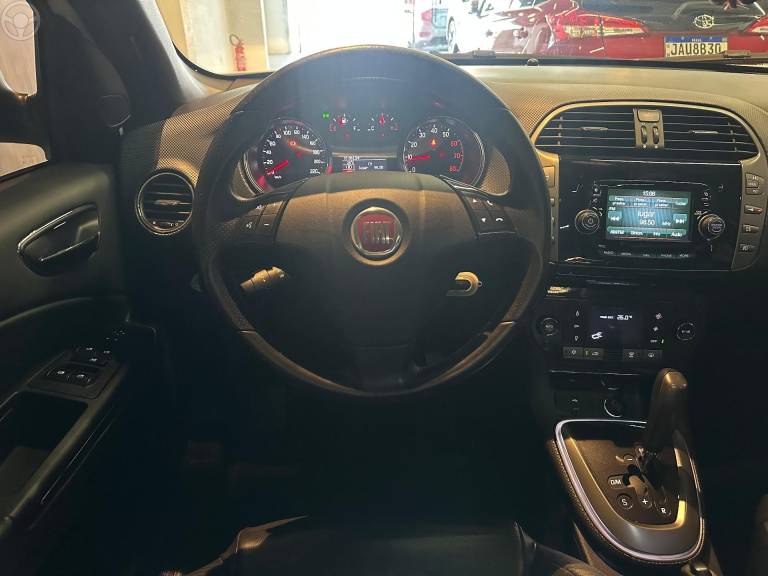 FIAT - BRAVO 1.8 SPORTING 16V FLEX 4P AUTOMATIZADO - 2016/2016 - BRANCA - R$ 58.900,00