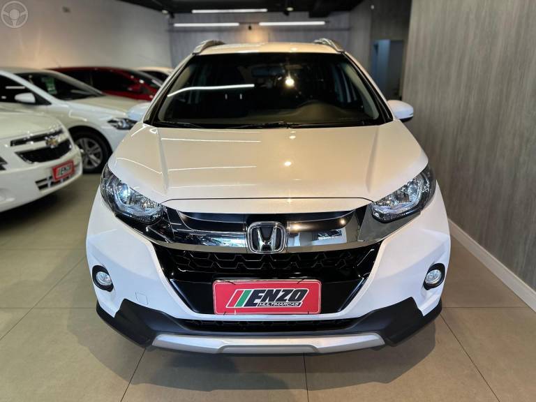 HONDA - WRV 1.5 16V FLEXONE EX CVT - 2017/2018 - BRANCA - R$ 85.900,00