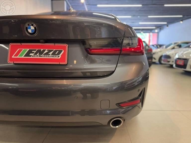 BMW - 320I 2.0 M SPORT 16V TURBO 4P AUTOMÁTICO - 2019/2020 - CINZA - R$ 199.900,00
