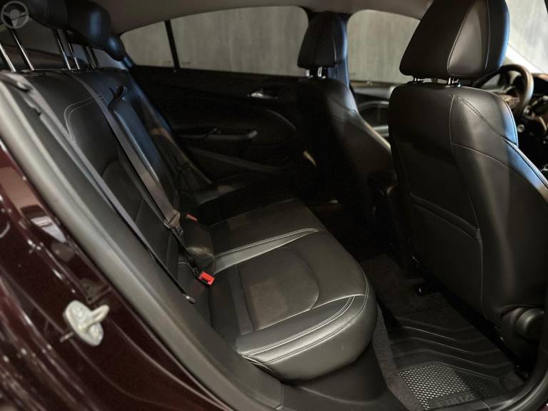 CHEVROLET - CRUZE 1.4 TURBO LT 16V FLEX 4P AUTOMÁTICO - 2017/2017 - VERMELHA - R$ 85.900,00