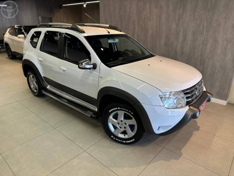 RENAULT - DUSTER 1.6 4X2 16V FLEX 4P MANUAL - 2014/2015 - BRANCA - R$ 56.900,00