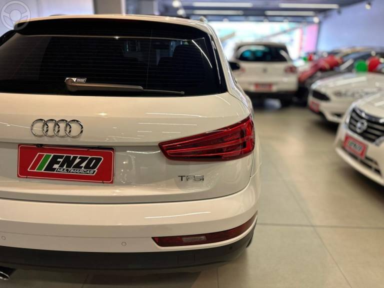 AUDI - Q3 1.4 TFSI AMBIENTE FLEX 4P S TRONIC - 2016/2017 - BRANCA - R$ 96.900,00