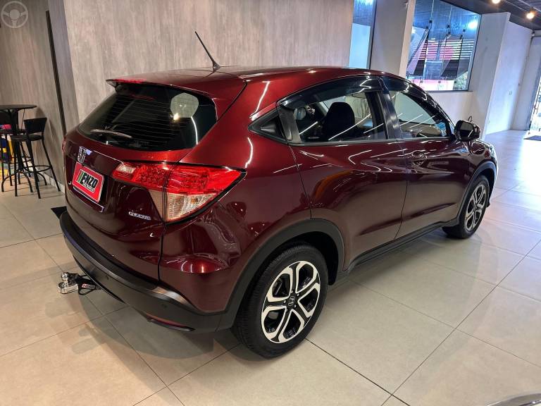 HONDA - HR-V 1.8 16V FLEX LX 4P AUTOMÁTICO - 2016/2016 - VERMELHA - R$ 86.900,00