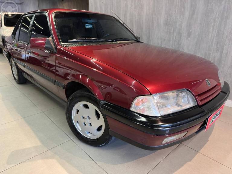 CHEVROLET - MONZA 2.0 EFI GLS 8V 4P MANUAL - 1994/1995 - VERMELHA - R$ 38.900,00
