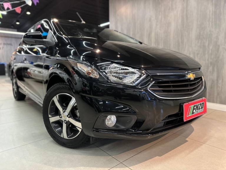 CHEVROLET - ONIX 1.4 MPFI LTZ 8V FLEX 4P AUTOMÁTICO - 2017/2018 - PRETA - R$ 65.900,00