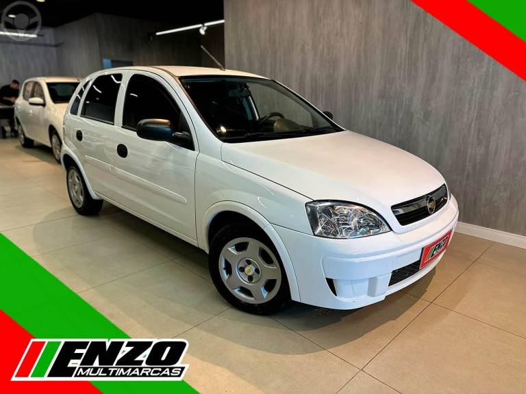 CHEVROLET - CORSA 1.4 MPFI MAXX 8V FLEX 4P MANUAL - 2012/2012 - BRANCA - R$ 31.900,00