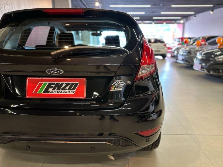 FORD - FIESTA 1.6 SE HATCH 16V FLEX 4P MANUAL - 2018/2018 - PRETA - R$ 54.900,00