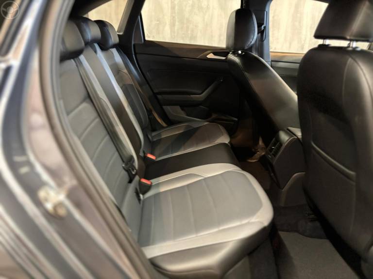 VOLKSWAGEN - NIVUS 1.0 TSI HIGHLINE FLEX 4P AUTOMÁTICO - 2021/2021 - CINZA - R$ 108.900,00