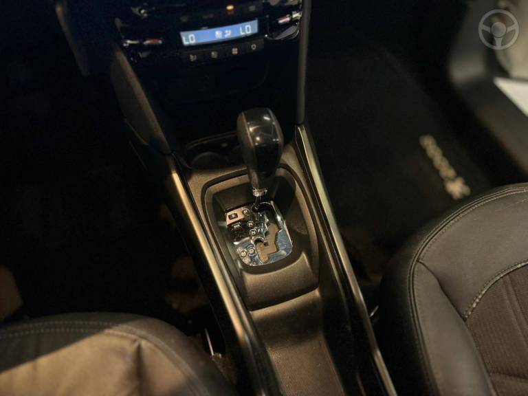 PEUGEOT - 2008 1.6 16V FLEX GRIFFE 4P AUTOMÁTICO - 2017/2017 - BRANCA - R$ 57.900,00