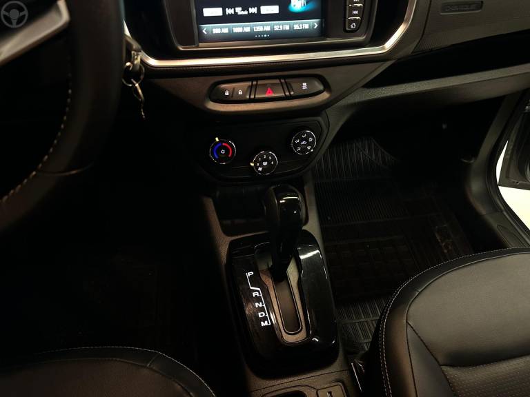 CHEVROLET - SPIN 1.8 PREMIER 8V FLEX 4P AUTOMÁTICO - 2023/2024 - PRATA - R$ 116.900,00