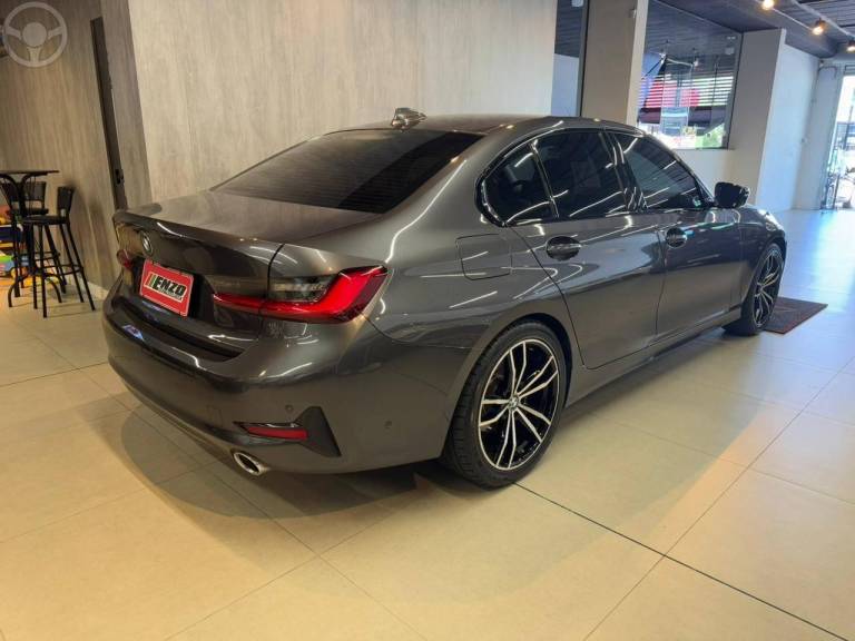 BMW - 320I 2.0 M SPORT 16V TURBO 4P AUTOMÁTICO - 2019/2020 - CINZA - R$ 199.900,00