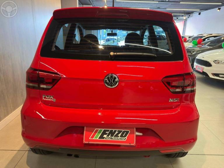 VOLKSWAGEN - FOX 1.6 MI HIGHLINE 8V FLEX 4P MANUAL - 2015/2016 - VERMELHA - R$ 54.900,00
