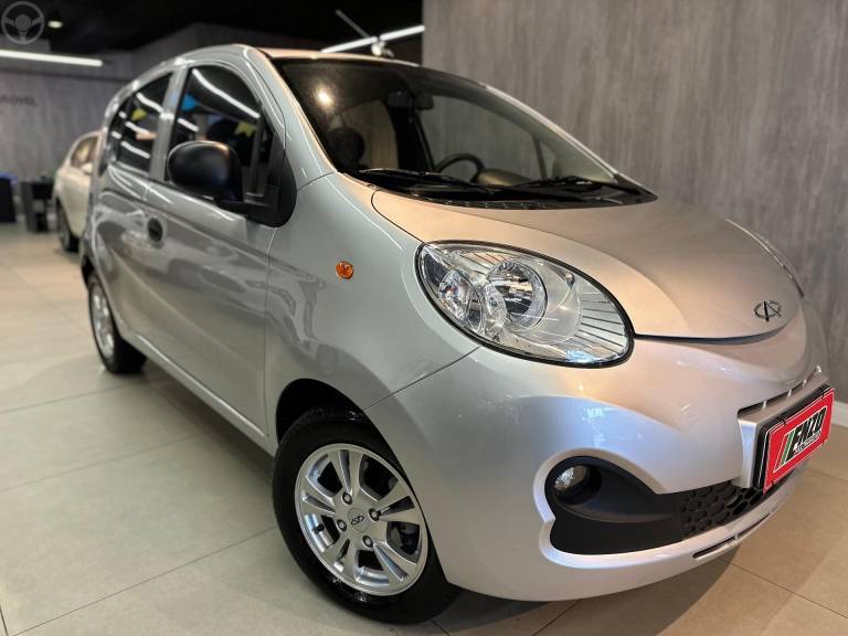 CHERY - QQ 1.0 MPFI ACT 12V 4P MANUAL - 2018/2019 - PRATA - R$ 36.900,00