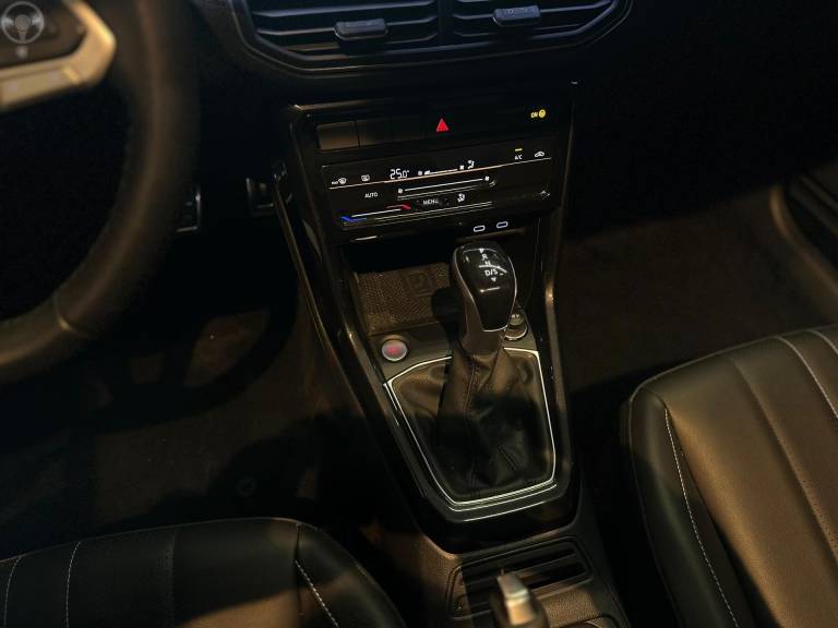 VOLKSWAGEN - T-CROSS 1.4 HIGHLINE TSI 16V FLEX 4P AUTOMÁTICO - 2024/2025 - BRANCA - R$ 161.900,00