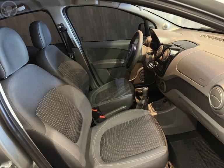 FIAT - PALIO 1.0 MPI ATTRACTIVE 8V FLEX 4P MANUAL - 2013/2014 - CINZA - R$ 38.900,00