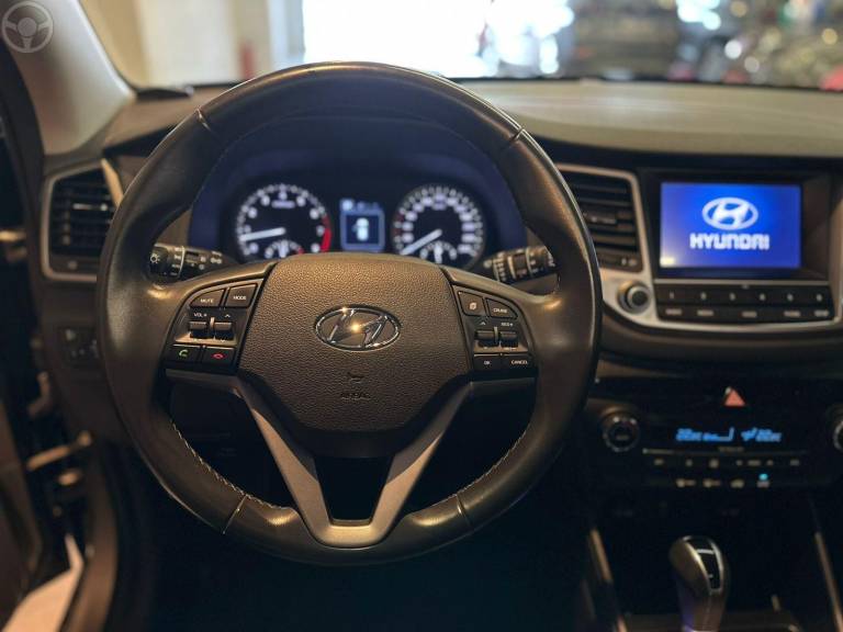 HYUNDAI - TUCSON 1.6 GLS TURBO 4P AUTOMÁTICO - 2020/2021 - CINZA - R$ 132.900,00