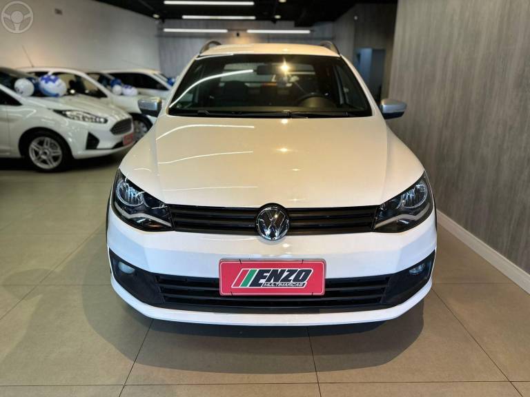 VOLKSWAGEN - SAVEIRO 1.6 MI ROCK IN RIO CD 8V FLEX 2P MANUAL - 2015/2016 - BRANCA - R$ 66.900,00