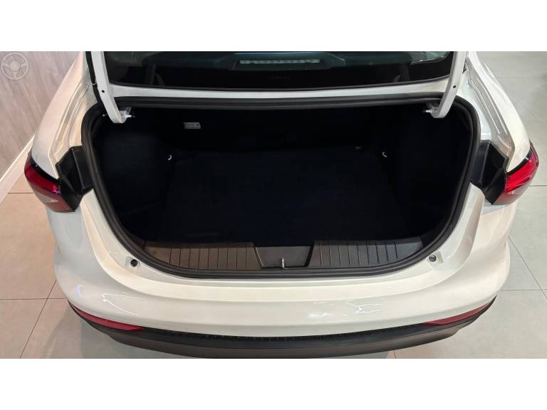 FIAT - CRONOS 1.0 FIREFLY DRIVE FLEX 4P MANUAL - 2022/2023 - BRANCA - R$ 66.900,00