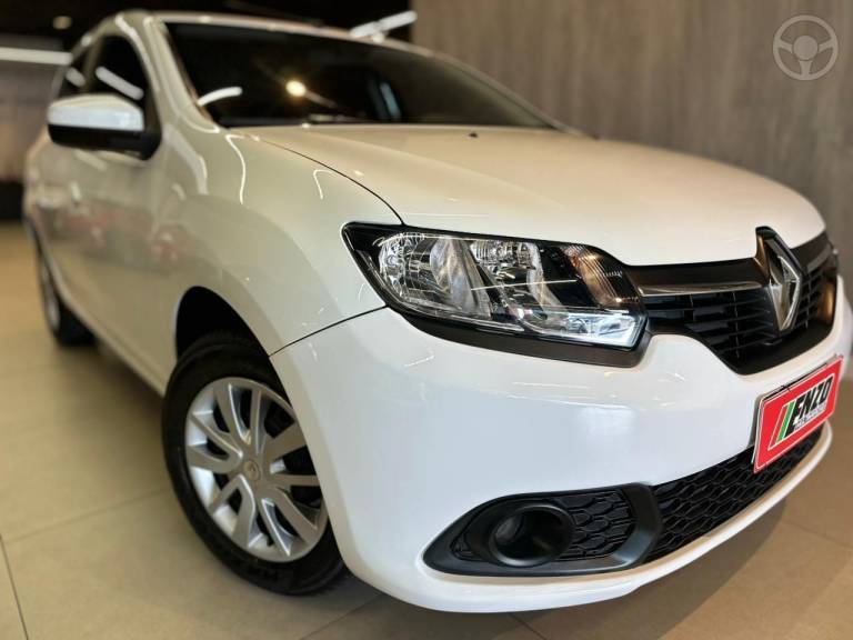 RENAULT - SANDERO 1.6 EXPRESSION 8V FLEX 4P AUTOMATIZADO - 2016/2017 - BRANCA - R$ 45.900,00