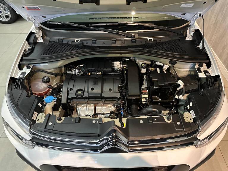CITROËN - C3 1.6 FEEL 16V FLEX 4P MANUAL - 2022/2023 - BRANCA - R$ 73.900,00
