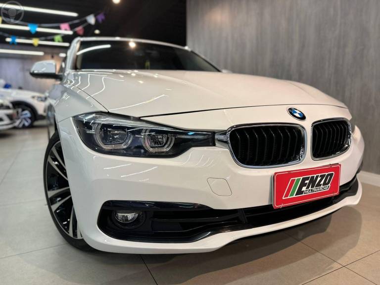 BMW - 320I 2.0 16V TURBO ACTIVE FLEX 4P AUTOMÁTICO - 2018/2018 - BRANCA - R$ 119.900,00
