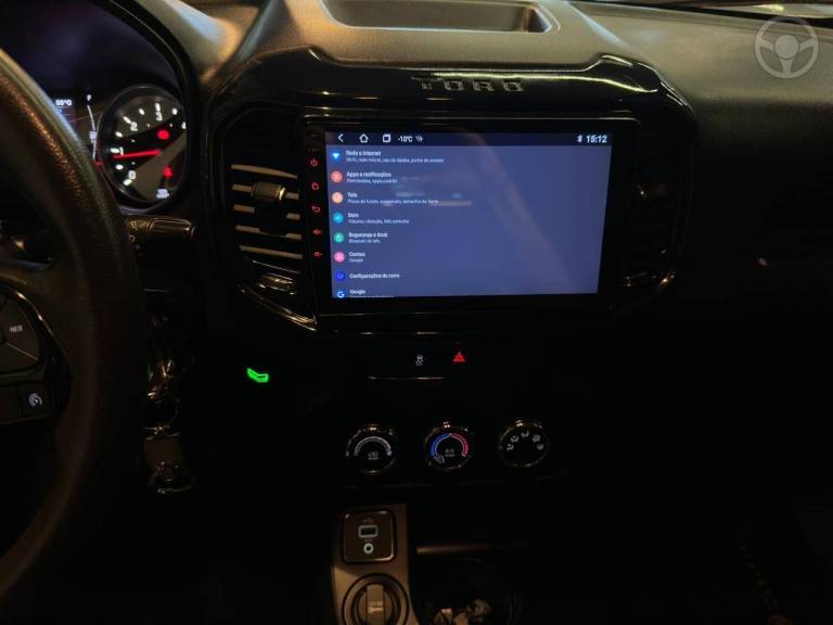 FIAT - TORO 2.0 16V TURBO DIESEL FREEDOM MANUAL - 2017/2017 - BRANCA - R$ 88.900,00