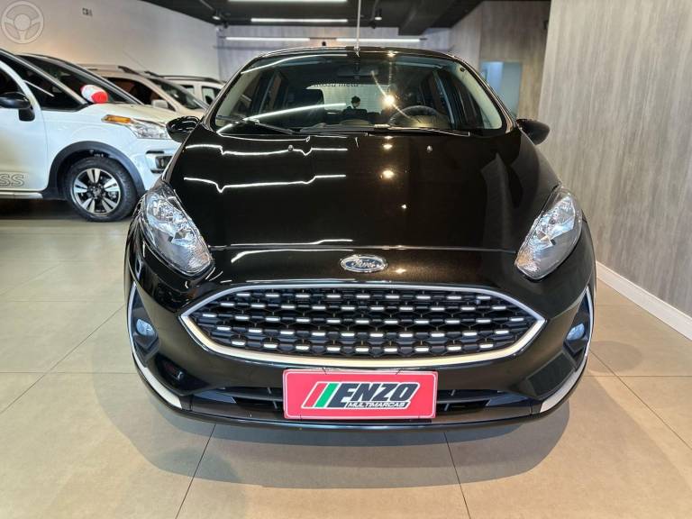 FORD - FIESTA 1.6 SE HATCH 16V FLEX 4P MANUAL - 2018/2018 - PRETA - R$ 54.900,00