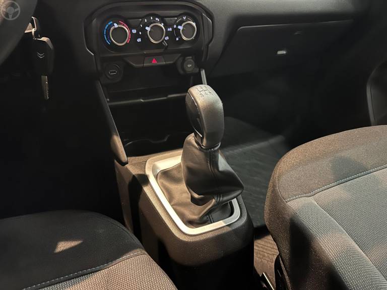 CITROËN - C3 1.6 FEEL 16V FLEX 4P MANUAL - 2022/2023 - BRANCA - R$ 73.900,00