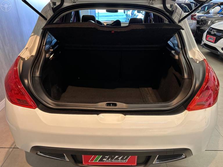 PEUGEOT - 308 2.0 ALLURE 16V FLEX 4P MANUAL - 2012/2013 - BRANCA - R$ 41.900,00